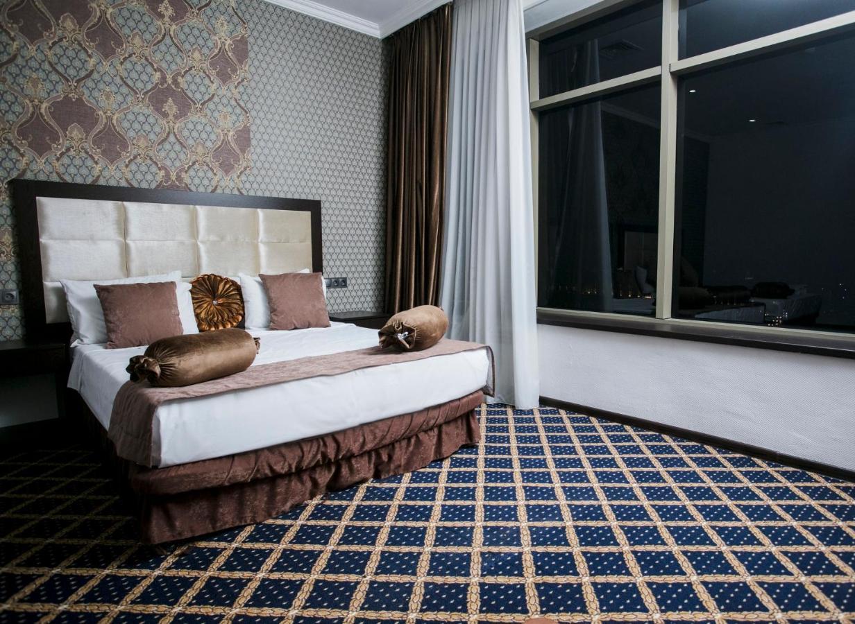 Corniche Hotel Baku Exterior foto
