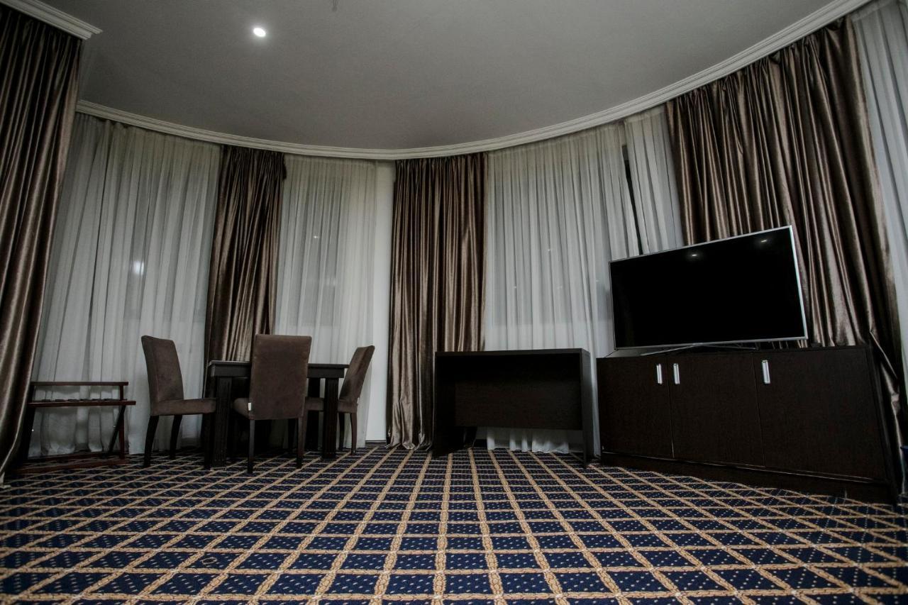 Corniche Hotel Baku Exterior foto